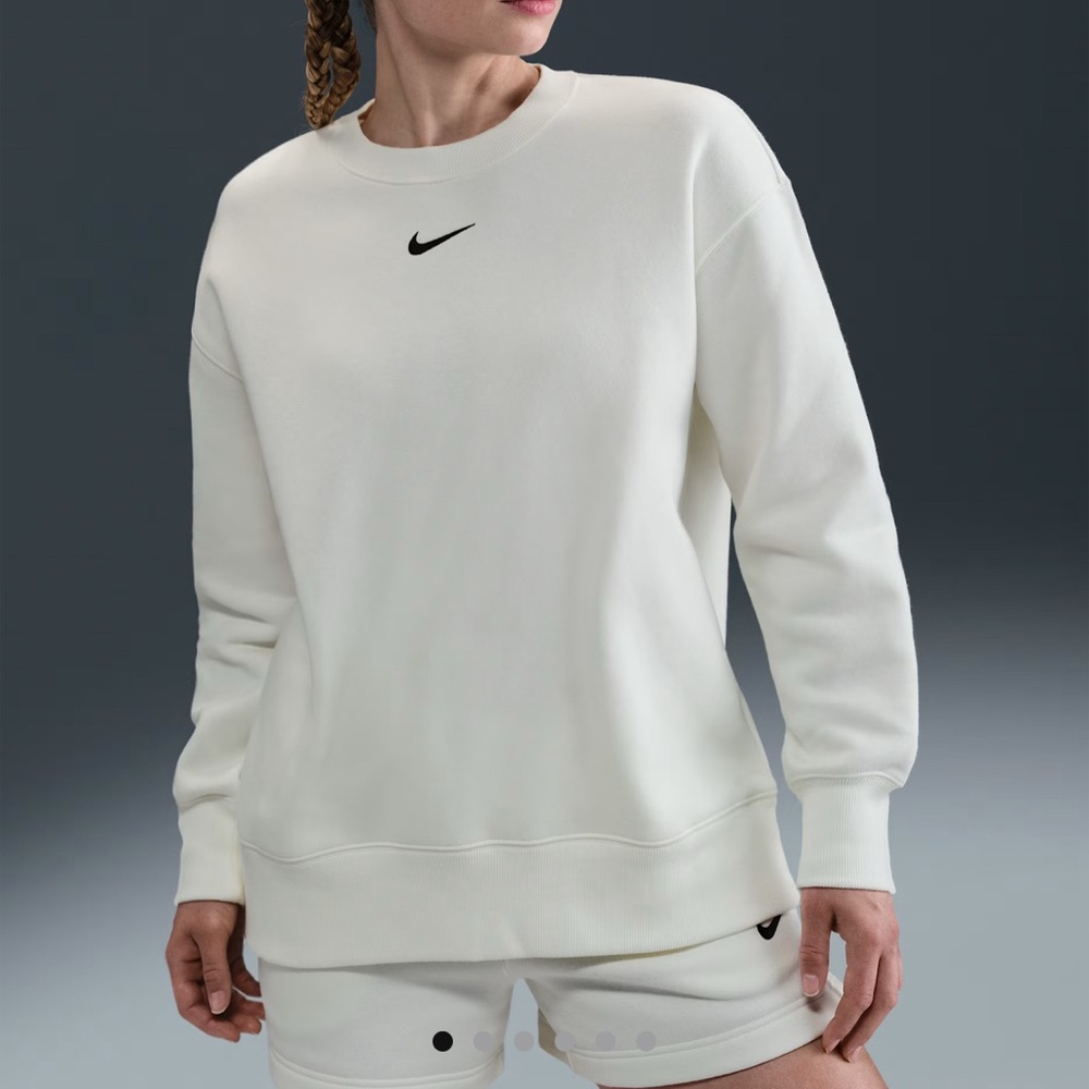 ☑️🚹Nike Men's Classic White Crewneck Sweater - Picture 3 of 17